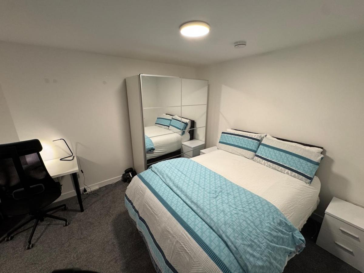 Modern Studio Apartment In The Heart Of Dublin Apartment